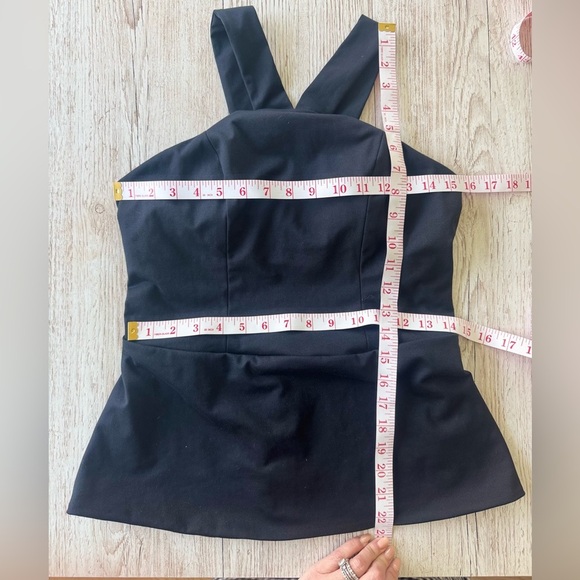 Fabletics Irene Athletic Top Black Cut Out Back M - Picture 7 of 14